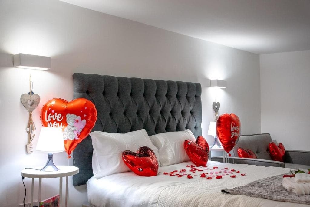 Accommodation at Dealhouse Apartments 1 in huddersfield